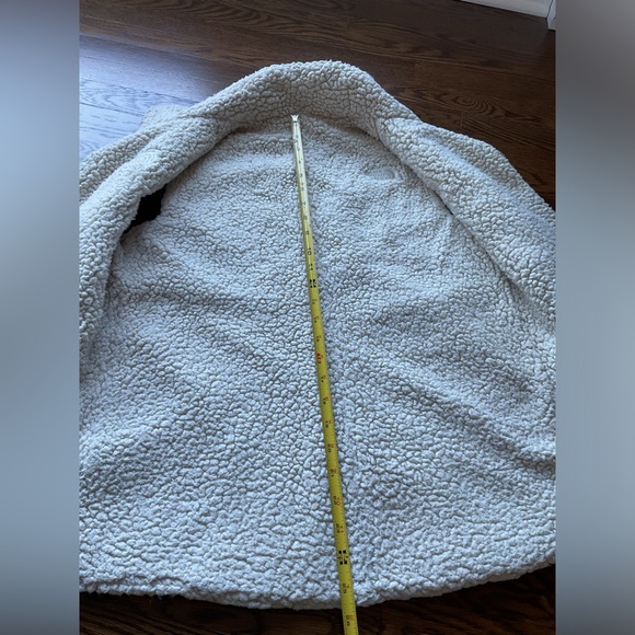 The north face reversible vest - Picture 5 of 11